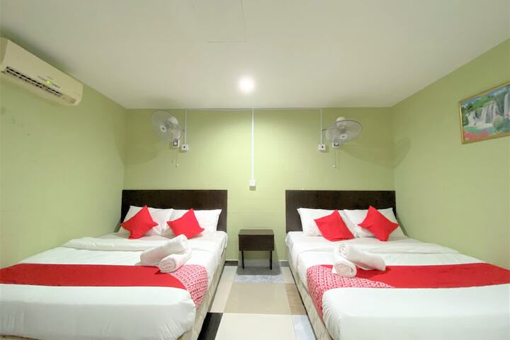 Room 10 of 20
