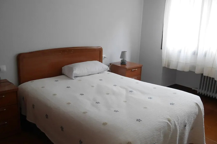 Room 3 of 12