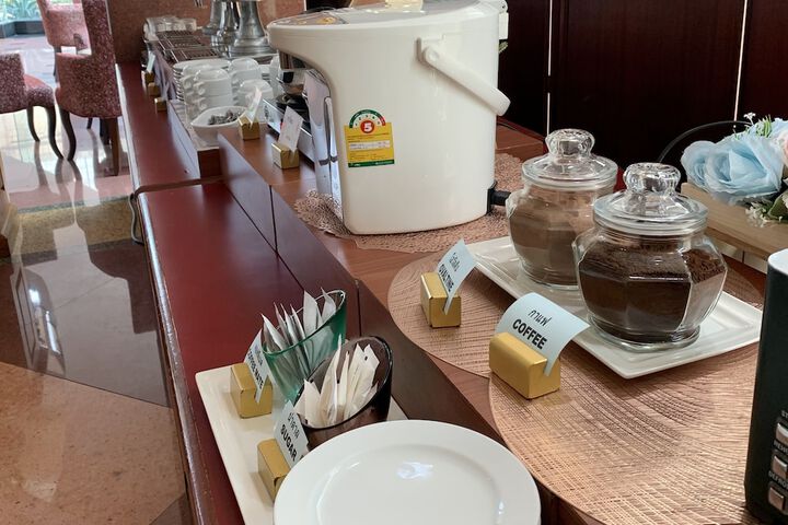 Breakfast/Coffee Service 43 of 50