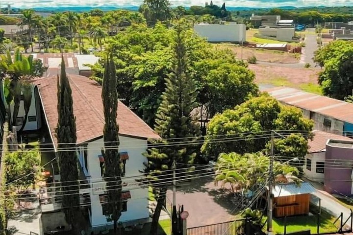 SHELLTER HOTEL in Holambra