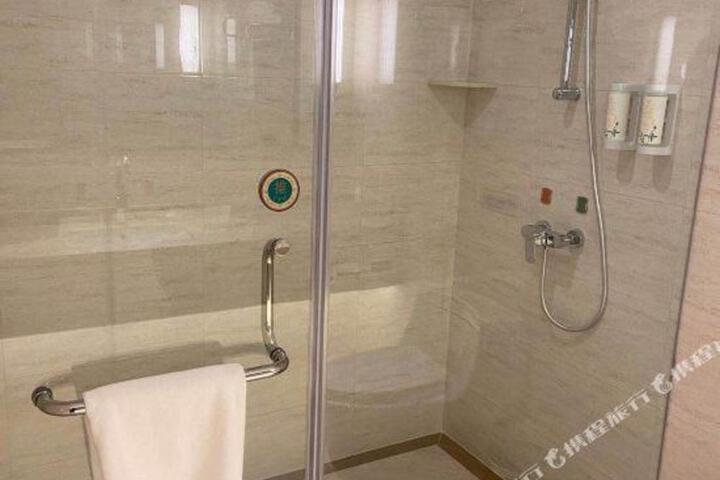 Vienna Hotel (Gaoyou Dongfang Yujing store)