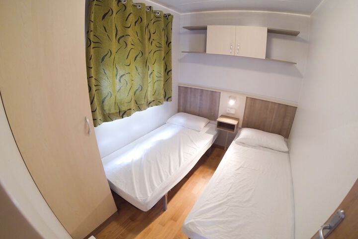 Room 8 of 41