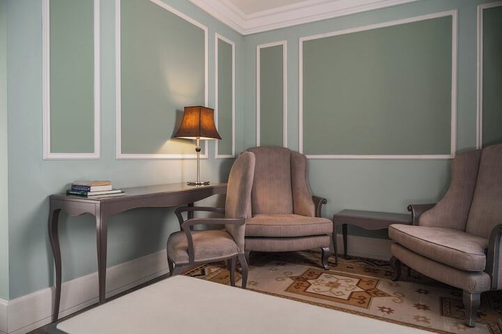 Room 21 of 34