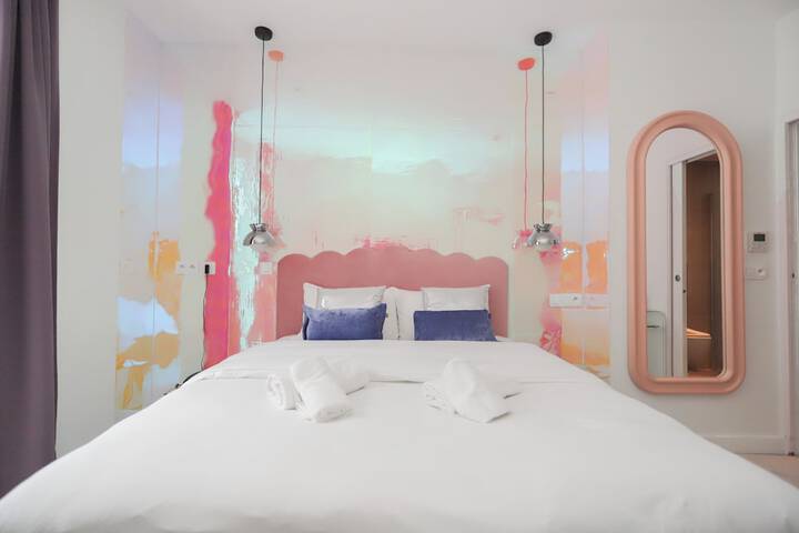 Room 12 of 26