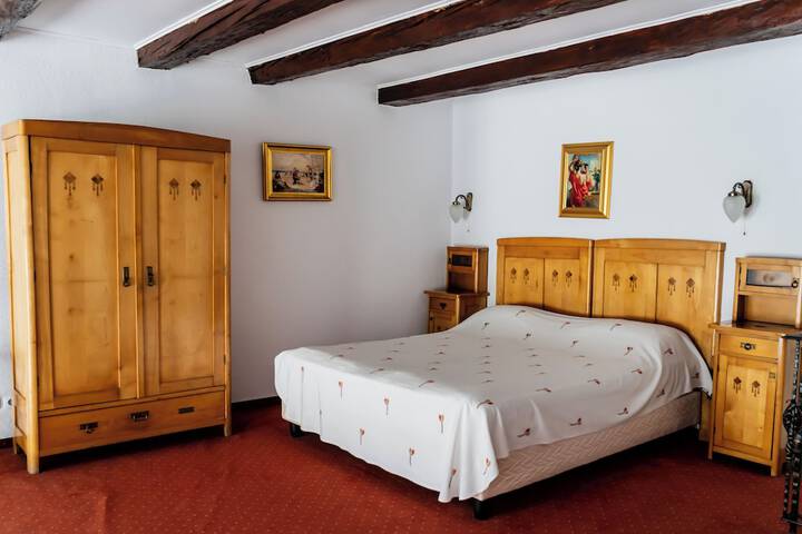 Room 5 of 21