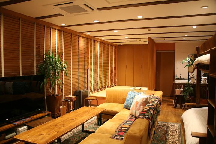 Room 10 of 23