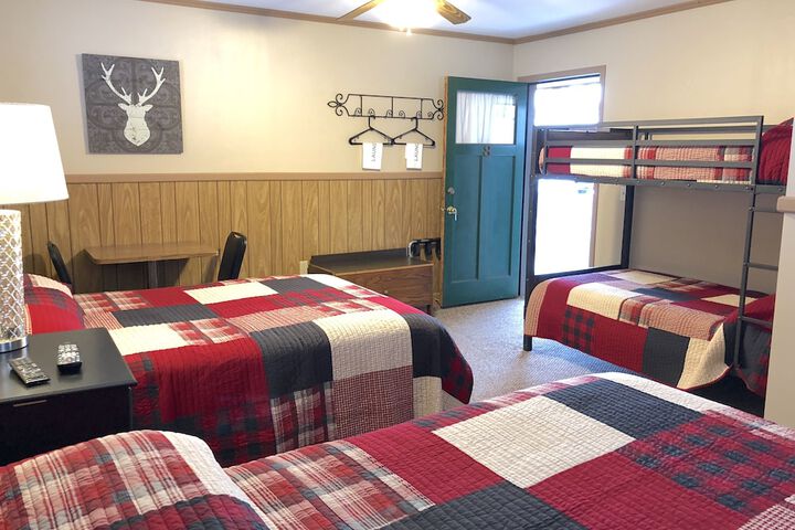 Room 21 of 259
