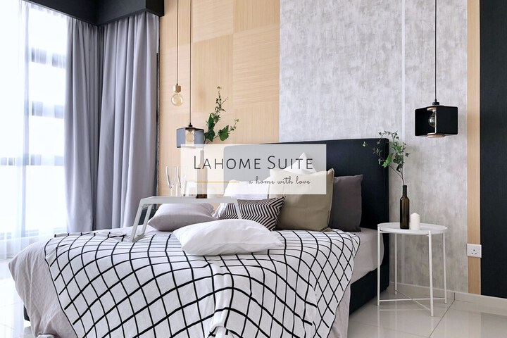 Room 33 of 49