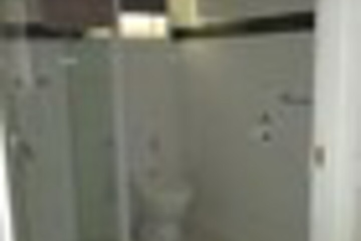 Room 107 of 123