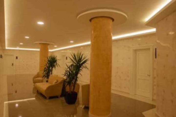 Ballroom/Hall 66 of 70