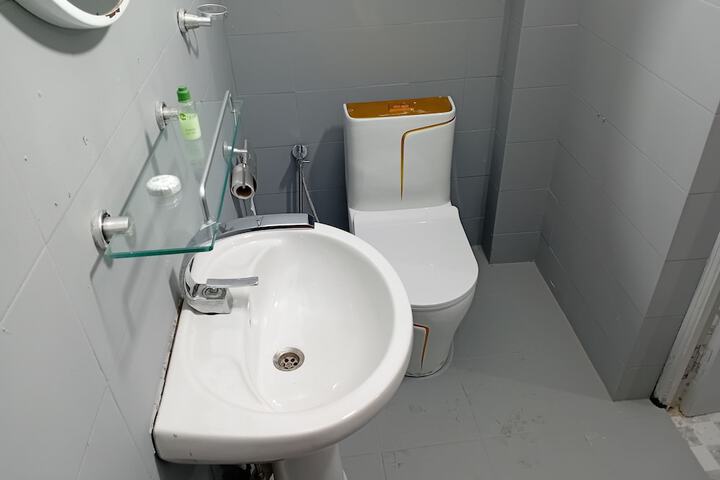 Room 15 of 26