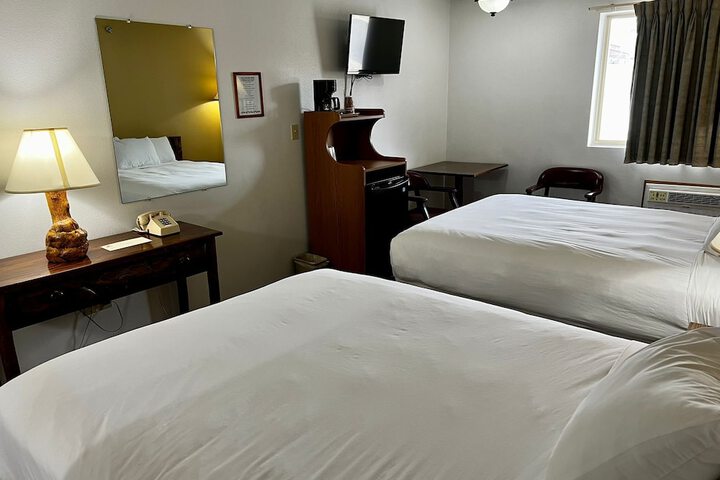Room 11 of 26