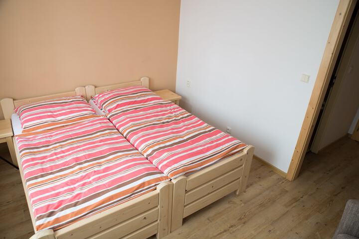 Room 7 of 34