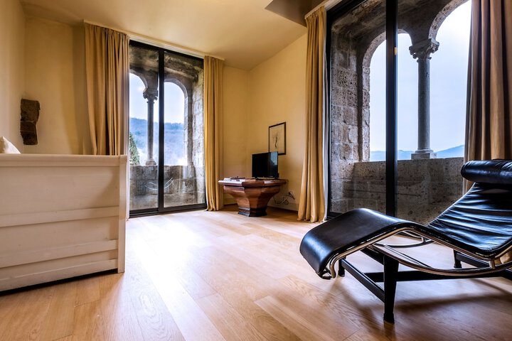 Room 19 of 54