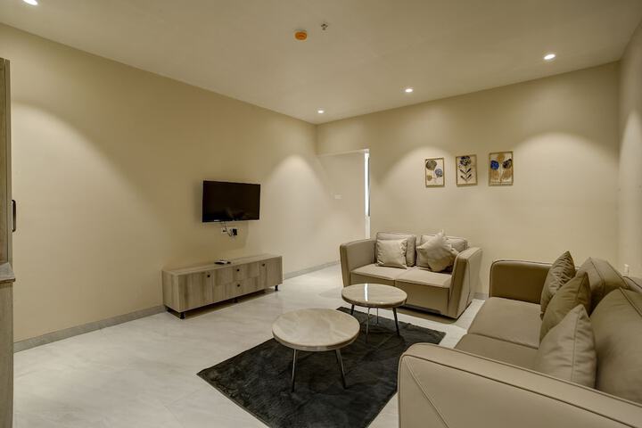 Room 7 of 63