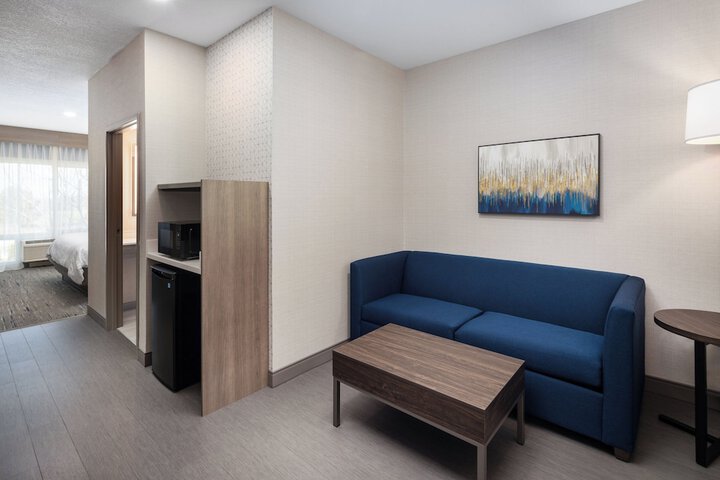 Room 17 of 56