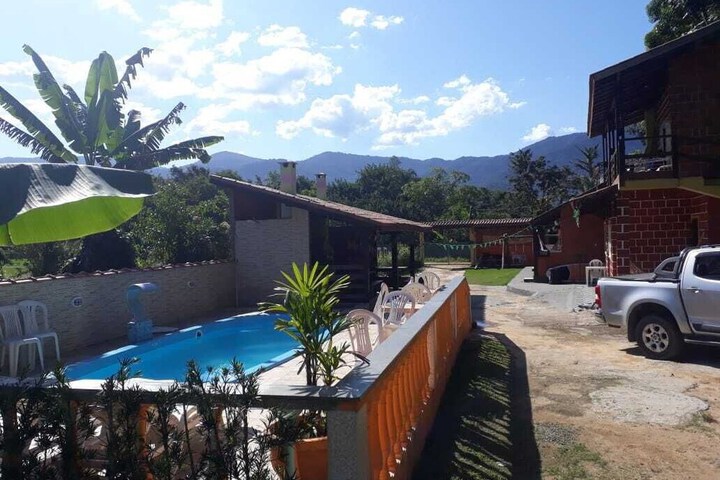 Pool 13 of 29