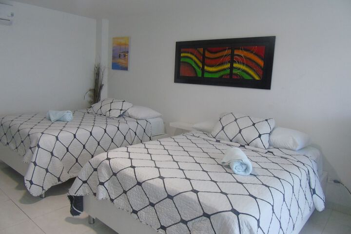 Room 9 of 29