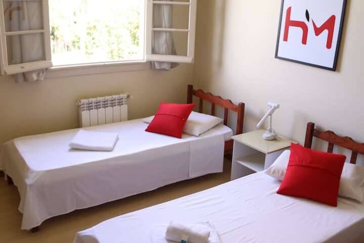 Room 14 of 108
