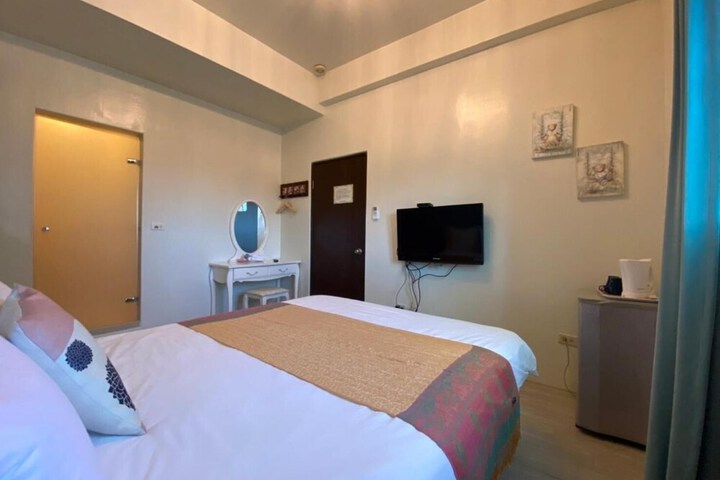 Room 8 of 36