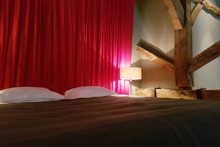 Room 4 of 72