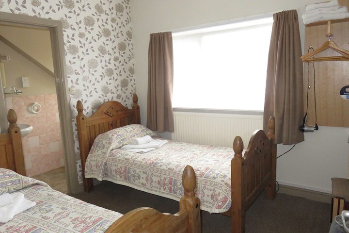Room 8 of 49