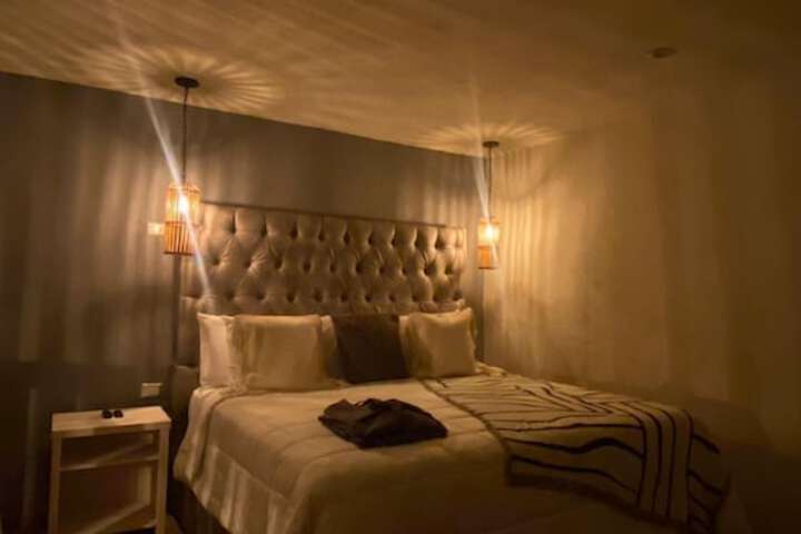 Room 16 of 82