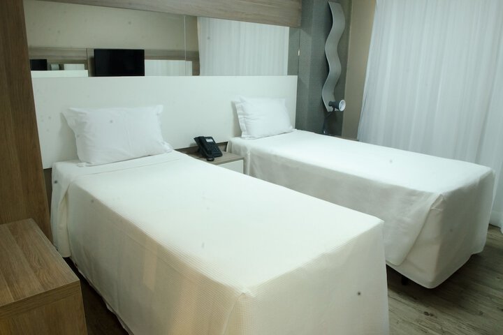 Room 15 of 47