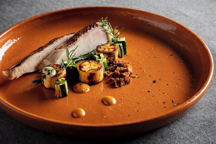Dining 96 of 127