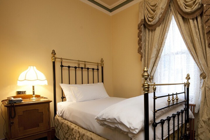 Room 15 of 70