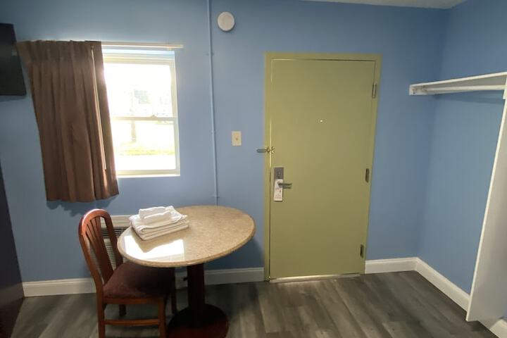 1 Queen Bed (36 of 69)