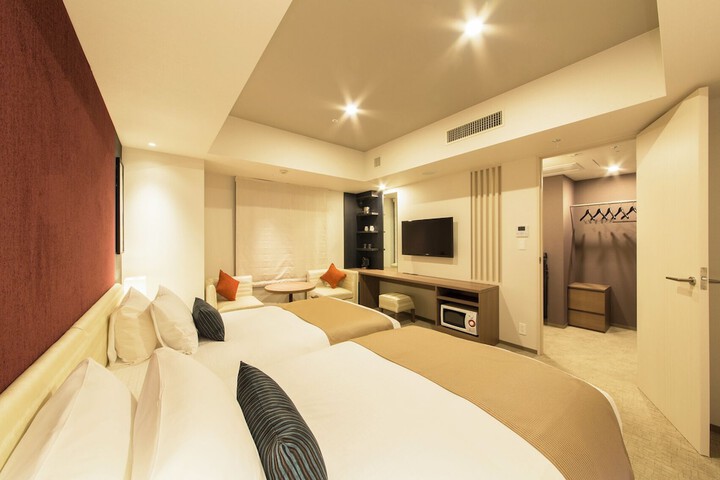Room 30 of 96