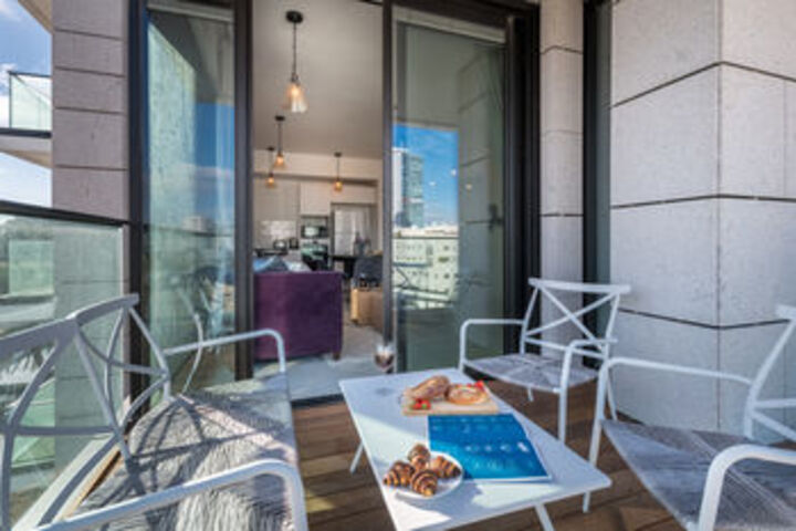 Terrace/Patio 5 of 153