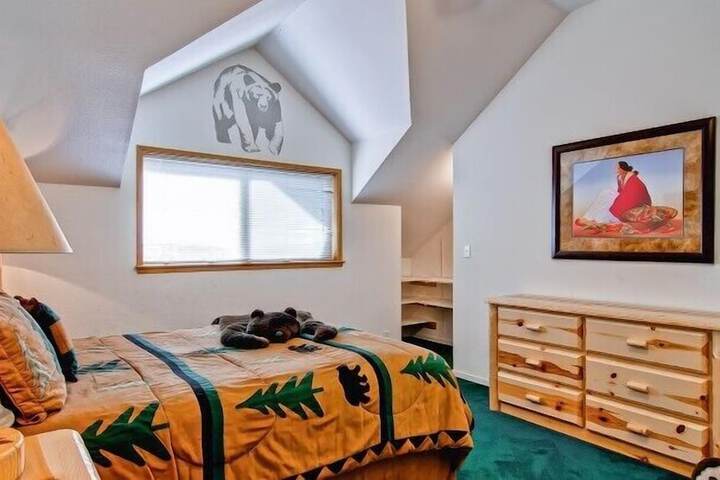 Room 5 of 22