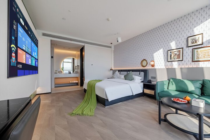 Room 30 of 60
