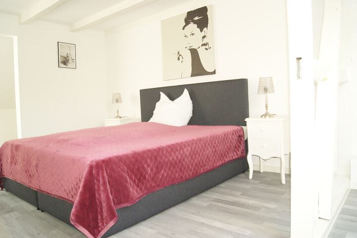 Room 10 of 58