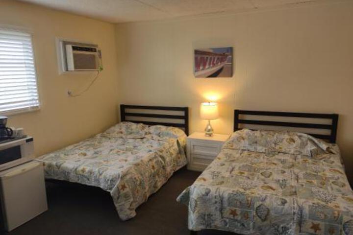 Exterior of Pilgrims Pride Motel
