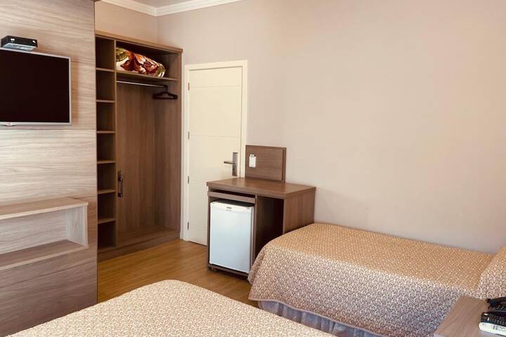 Room 35 of 120