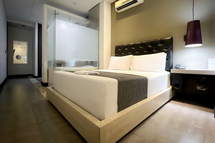 Room 29 of 68