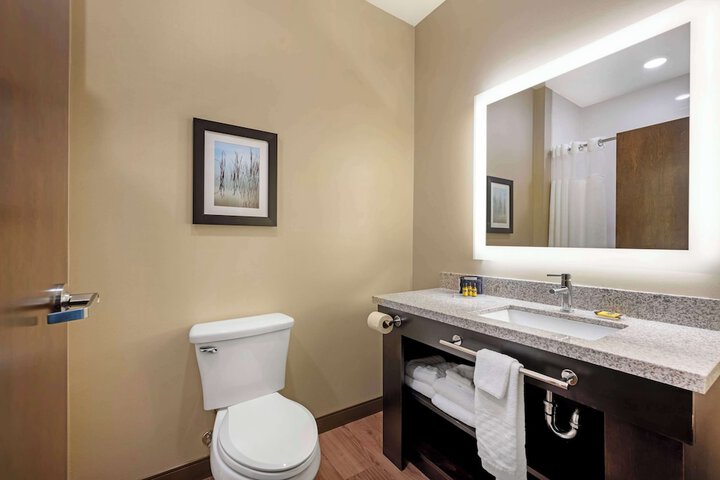 Room 30 of 52