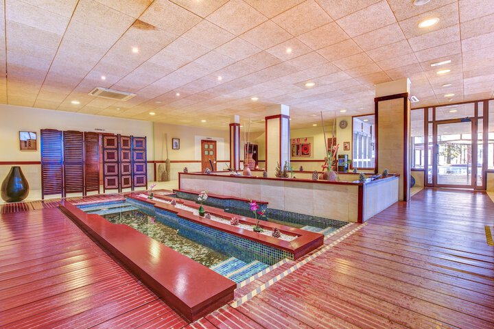 Pool Hotel