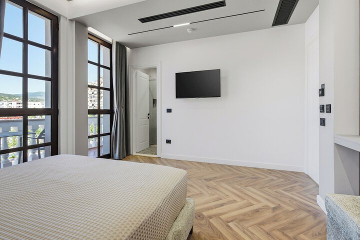 Room 45 of 109