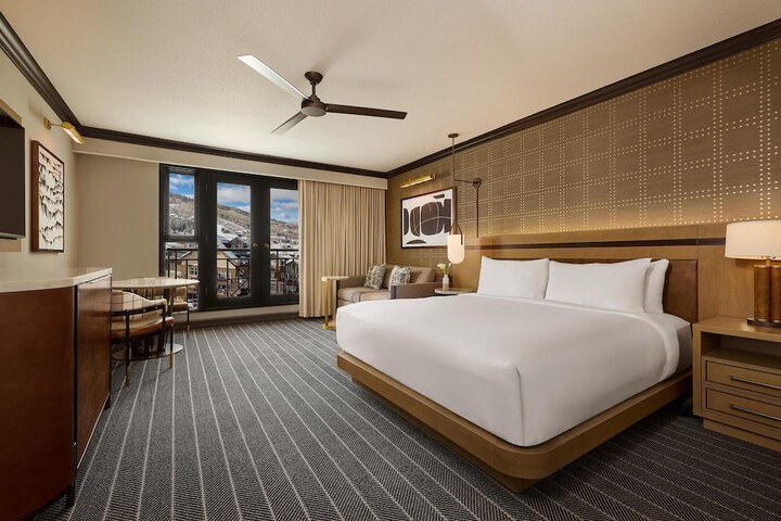 Room 54 of 186