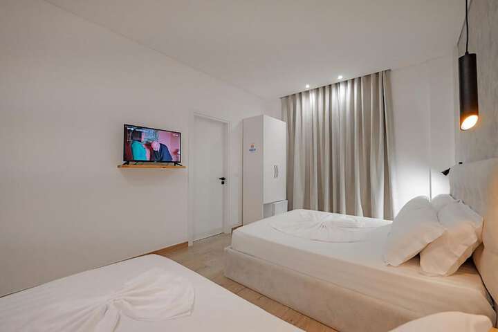 Room 41 of 141