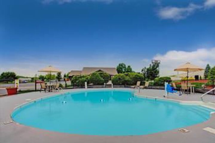Pool 47 of 48