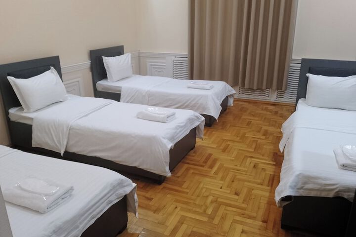 Room 7 of 21