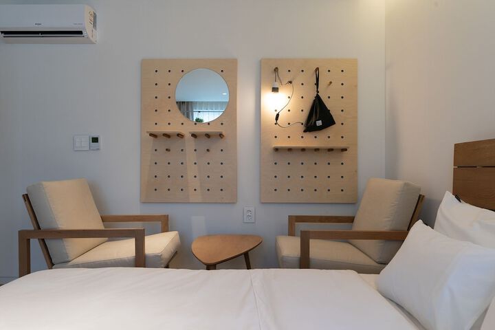 Room 62 of 88