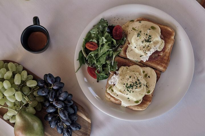 Breakfast/Coffee Service 93 of 115
