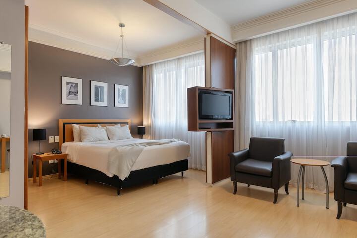 Room 8 of 74