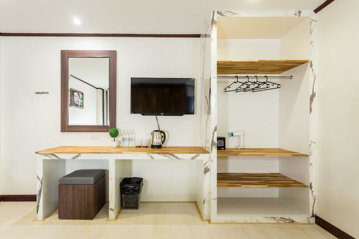 Room 49 of 85